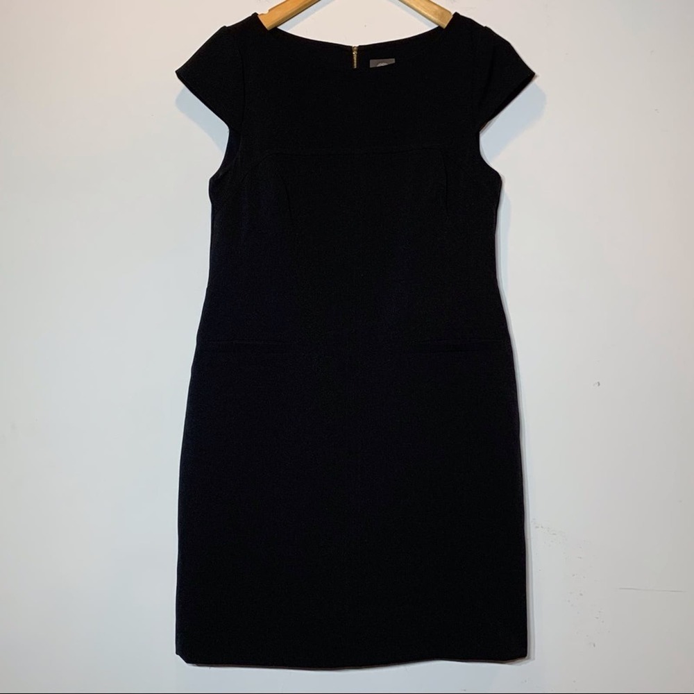 EUC Vince Camuto Cap Sleeve Back Zip Little Black‎ Dress